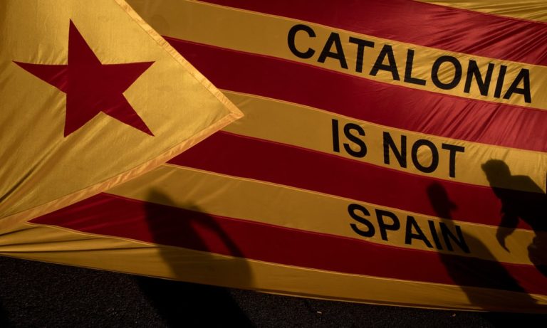 Historical oppositions to Spain: “Fora, fora, la bandera espanyola!”